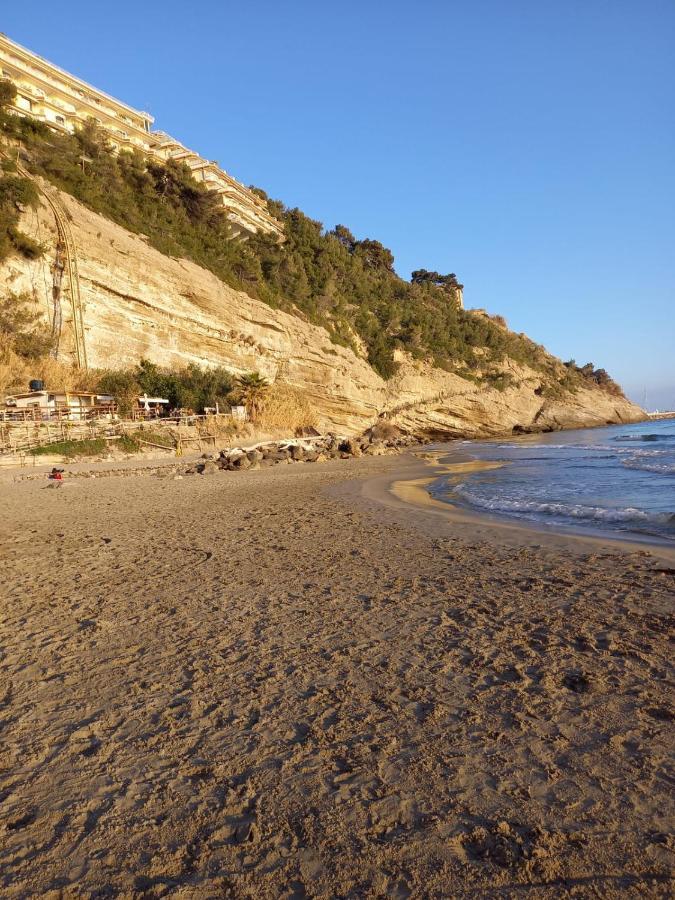 Sea And Monaco Charme View On The Beach Вентимиля Екстериор снимка